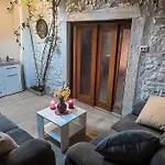 Villa 4 Murri
