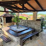 4 Murri Villa